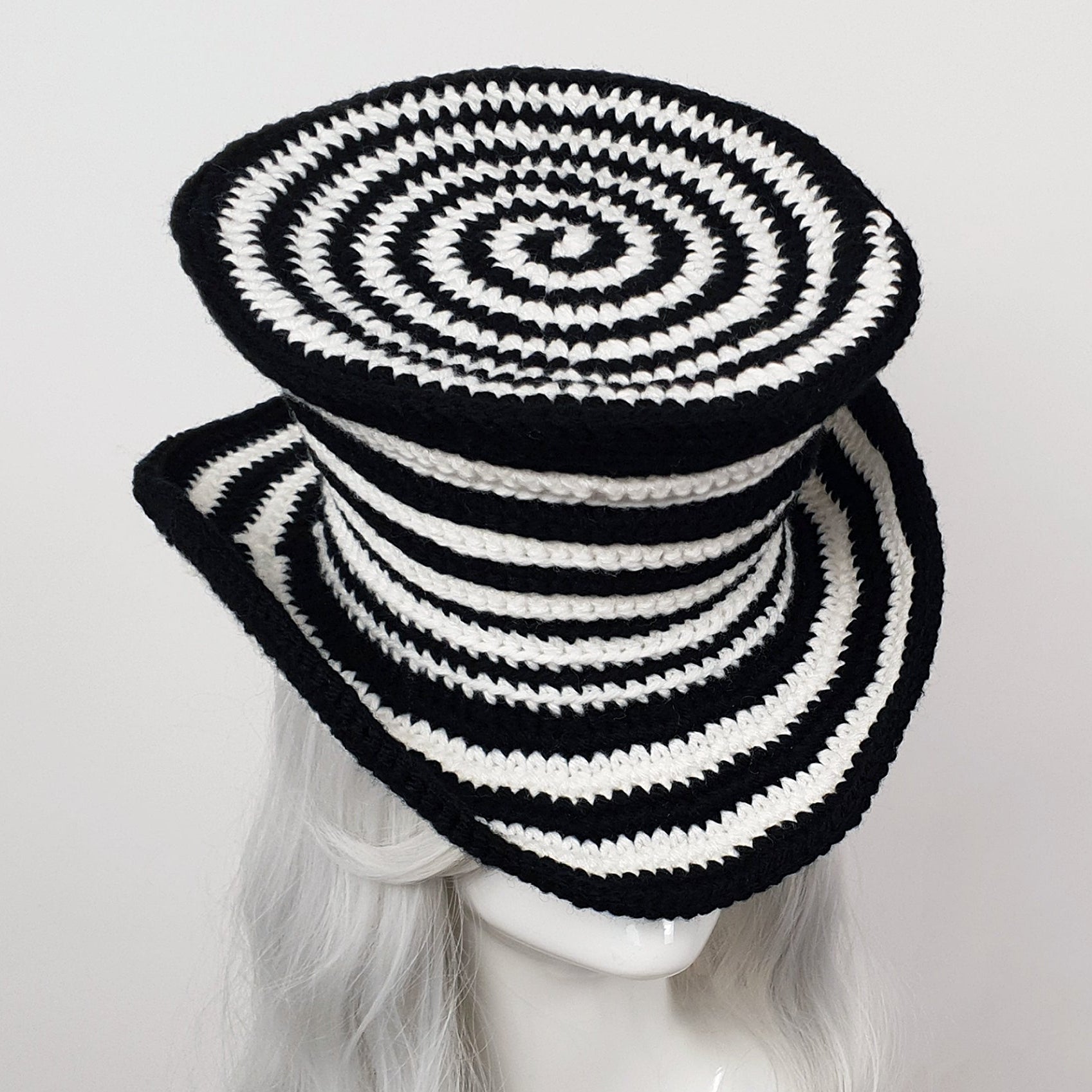 Crochet Pattern: The Mesmer Top Hat